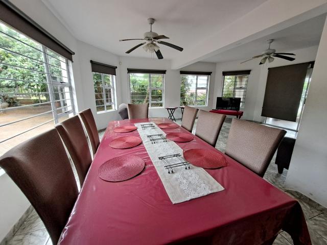 4 Bedroom House For Sale in Anerley