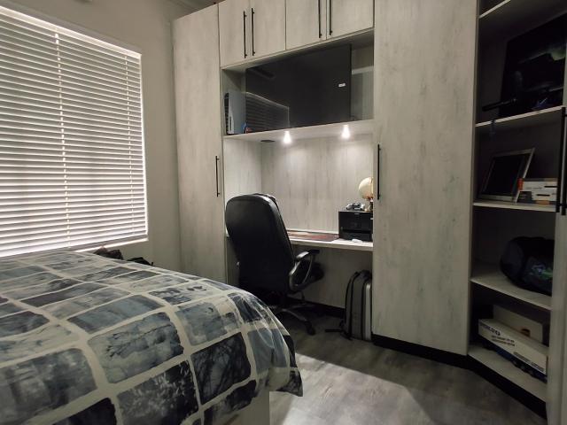 4 Bedroom House For Sale in Alberton North