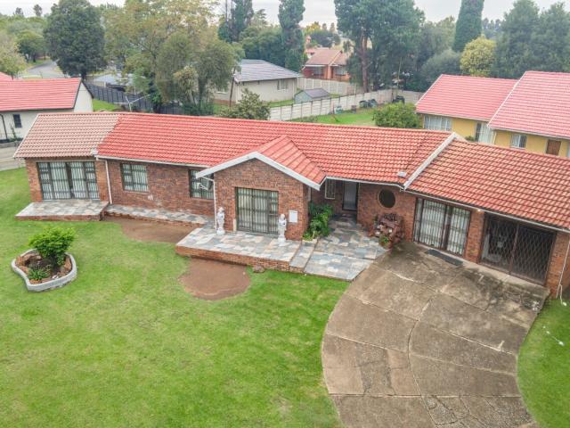 4 Bedroom House For Sale in Albertsdal