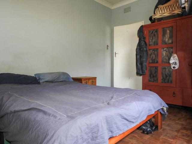 4 Bedroom House For Sale in Albertskroon