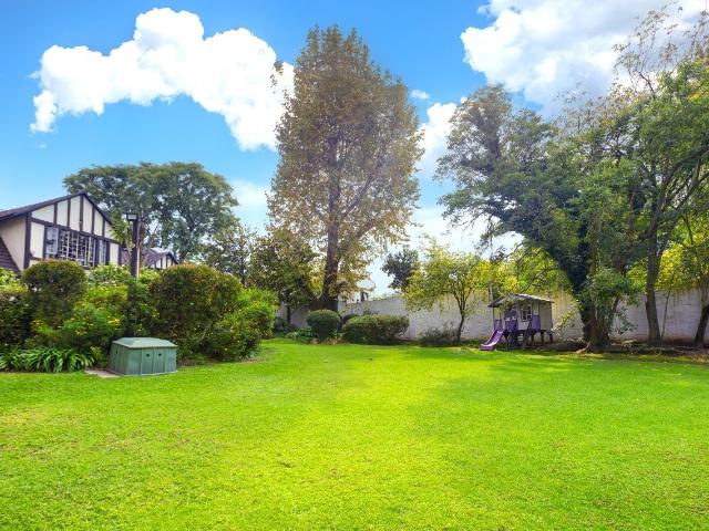 4 Bedroom House For Sale in Atholl