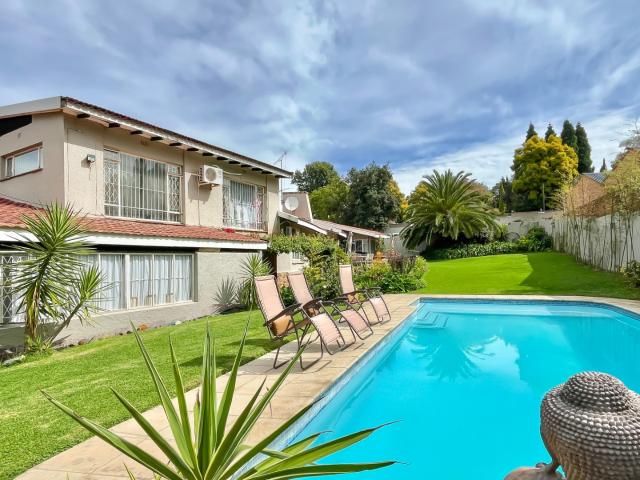 4 Bedroom House For Sale in Atholl
