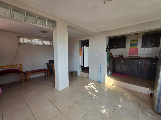 4 Bedroom House For Sale in Athlone
