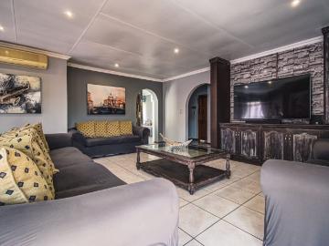 4 Bedroom House For Sale in Atlasville