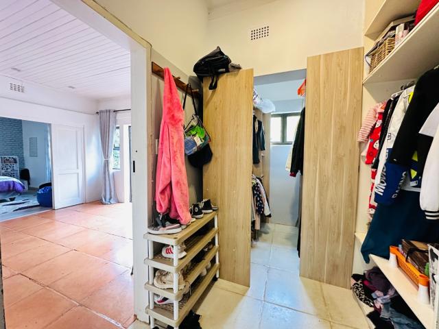 4 Bedroom House For Sale in Auckland Park