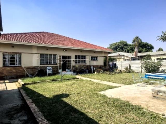 4 Bedroom House For Sale in Bo dorp