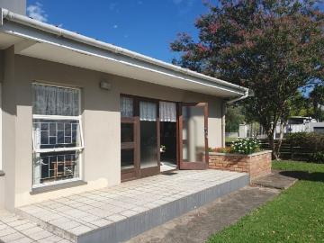 4 Bedroom House For Sale in Bodorp