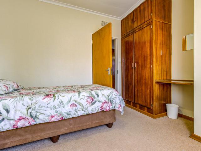 4 Bedroom House For Sale in Bonaero Park