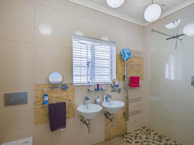 4 Bedroom House For Sale in Boskruin