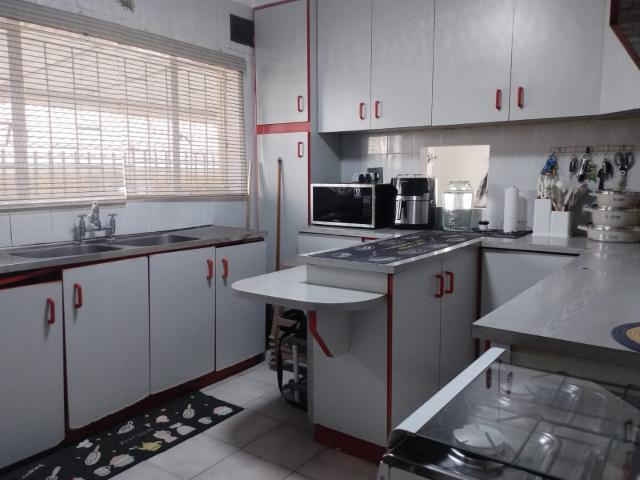 4 Bedroom House For Sale in Bakerville Heights