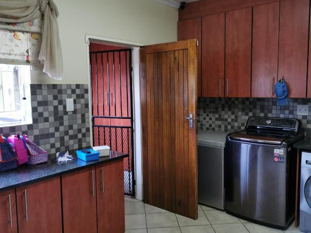 4 Bedroom House For Sale in Balfour