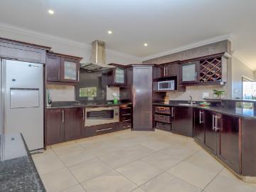 4 Bedroom House For Sale in Ballito Central