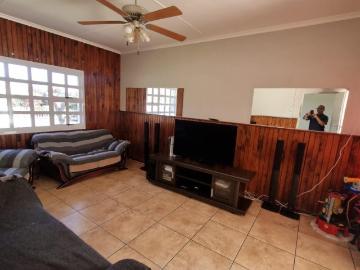 4 Bedroom House For Sale in Balmoral