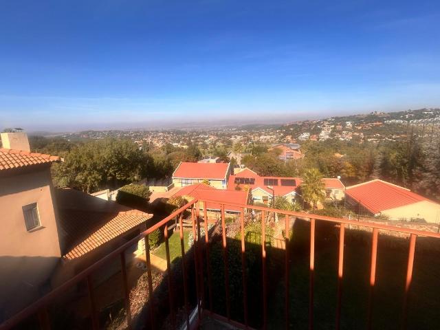 4 Bedroom House For Sale in Bassonia