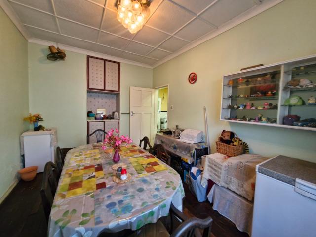4 Bedroom House For Sale in Bezuidenhout Valley