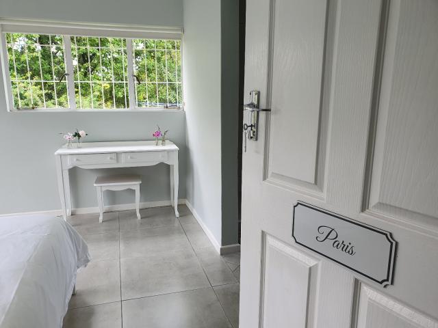 4 Bedroom House For Sale in Bedford