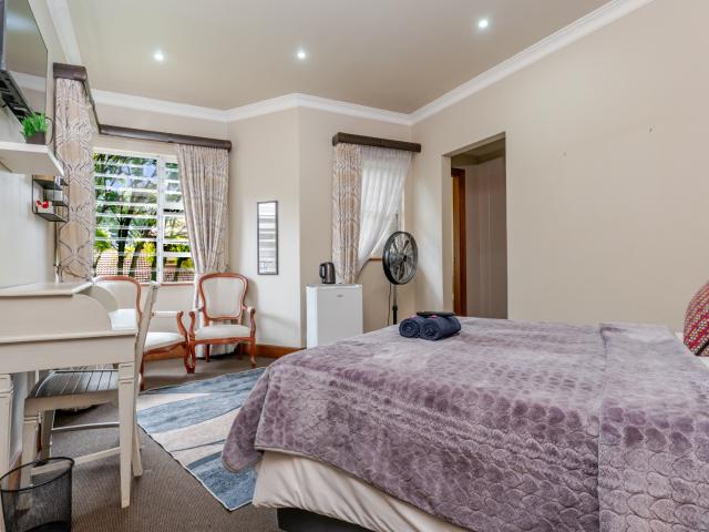 4 Bedroom House For Sale in Bedfordview