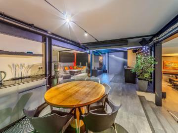 4 Bedroom House For Sale in Bedfordview