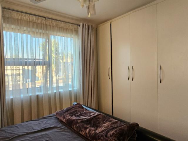 4 Bedroom House For Sale in Bendor