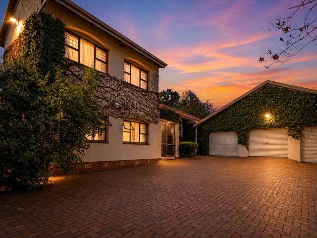 4 Bedroom House For Sale in Bergbron