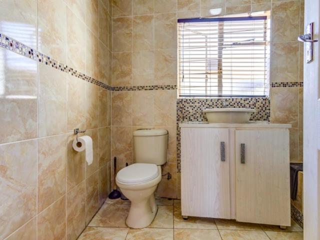 4 Bedroom House For Sale in Birch Acres