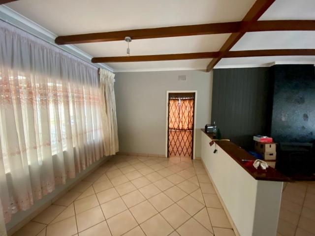 4 Bedroom House For Sale in Birchleigh