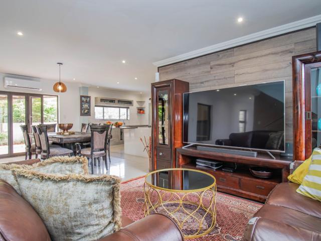 4 Bedroom House For Sale in Birdwood Estate