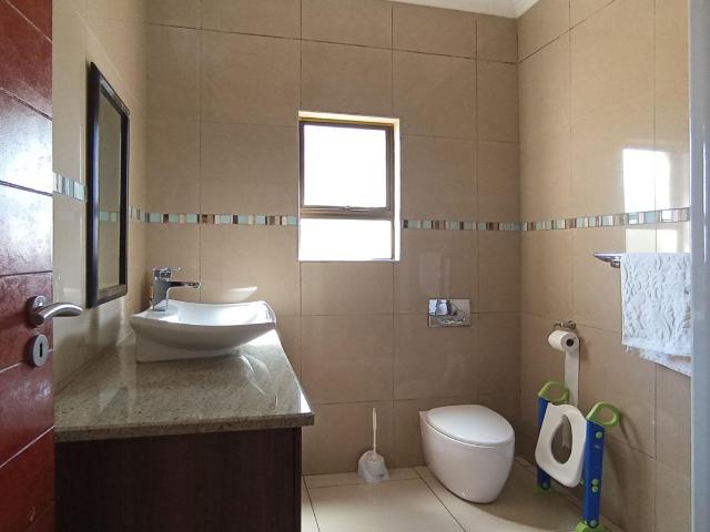 4 Bedroom House For Sale in Blue Valley Golf Estate
