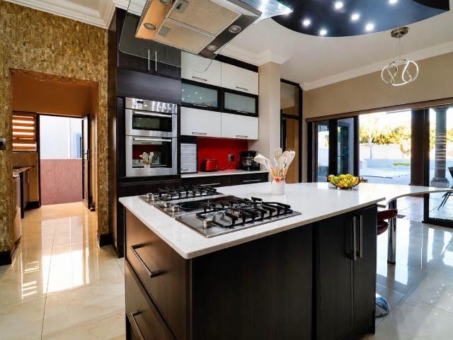 4 Bedroom House For Sale in Blue Valley Golf Estate