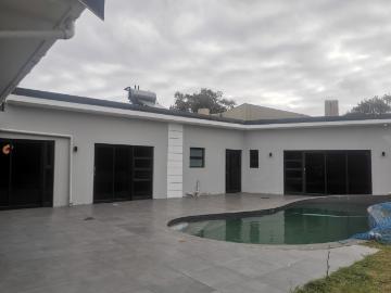4 Bedroom House For Sale in Blue Bend