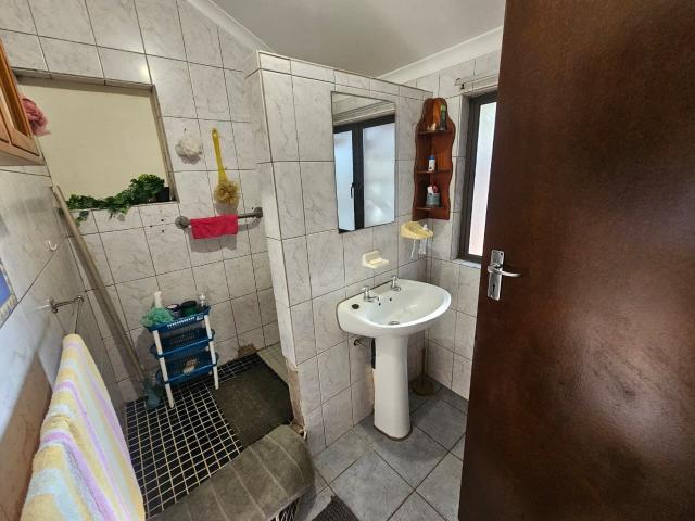 4 Bedroom House For Sale in Bluff