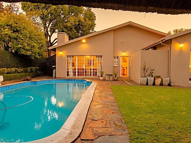 4 Bedroom House For Sale in Blairgowrie