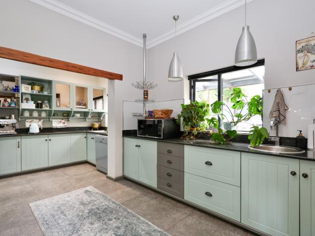 4 Bedroom House For Sale in Blanco