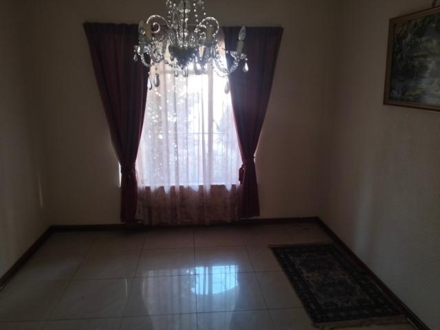 4 Bedroom House For Sale in Bruma