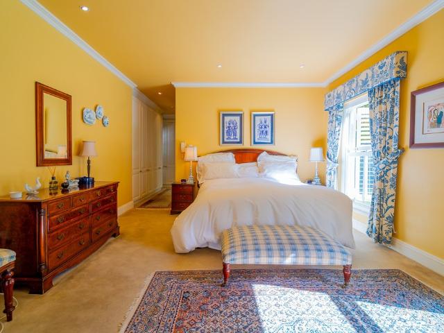 4 Bedroom House For Sale in Bryanston West
