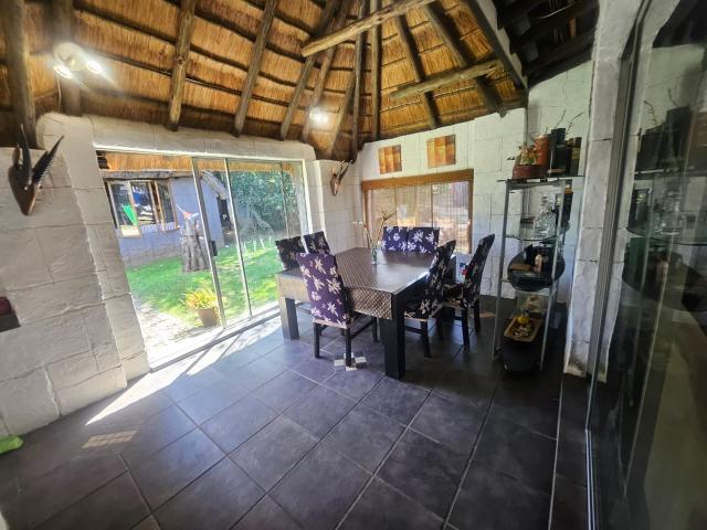 4 Bedroom House For Sale in Brackendowns