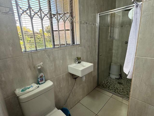 4 Bedroom House For Sale in Brackendowns