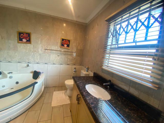 4 Bedroom House For Sale in Brackendowns