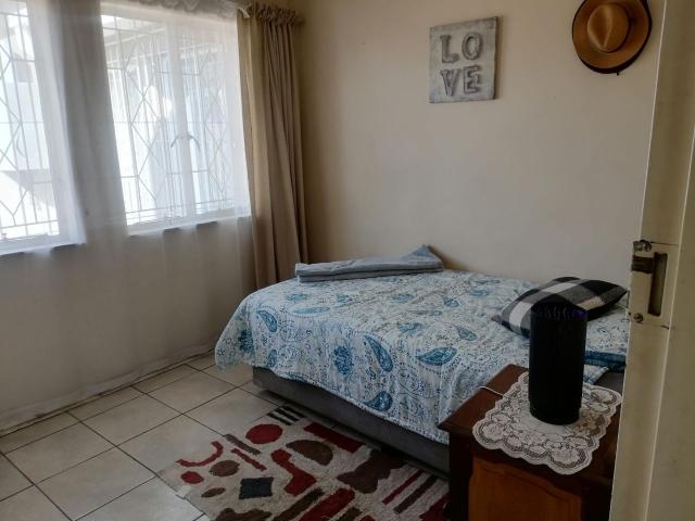 4 Bedroom House For Sale in Brackendowns