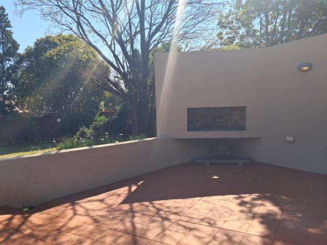 4 Bedroom House For Sale in Brackendowns