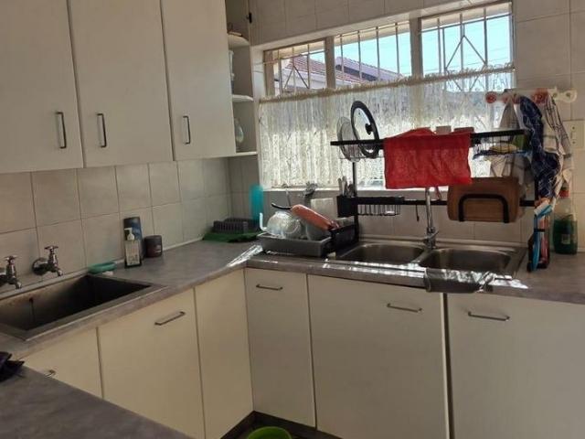 4 Bedroom House For Sale in Brackendowns
