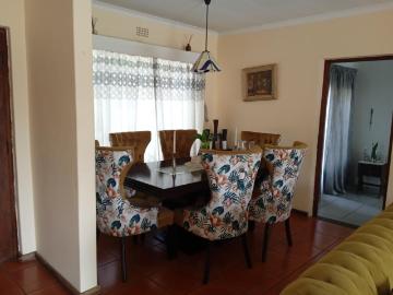 4 Bedroom House For Sale in Brackendowns