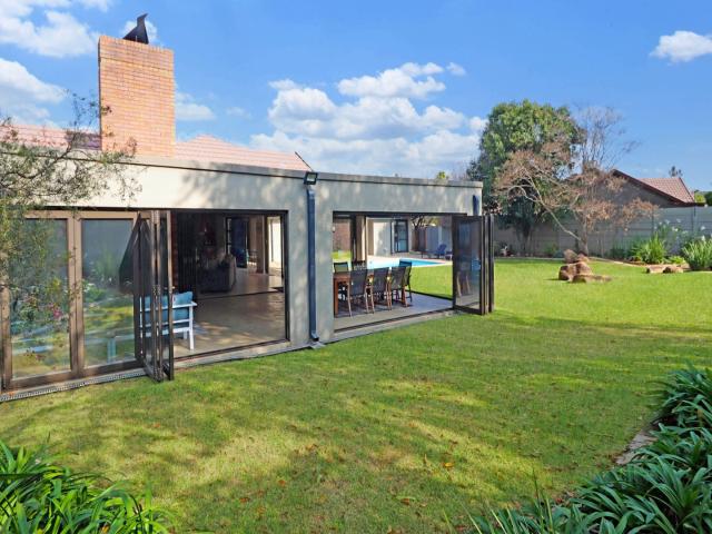 4 Bedroom House For Sale in Brackenhurst