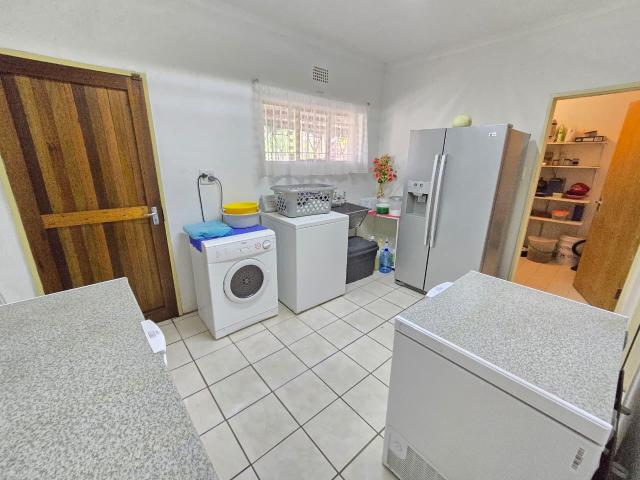 4 Bedroom House For Sale in Brackenhurst