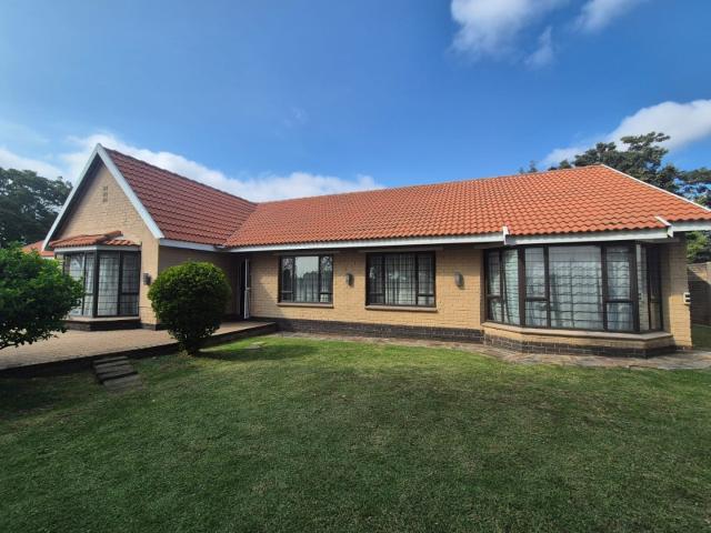 4 Bedroom House For Sale in Brackenhurst