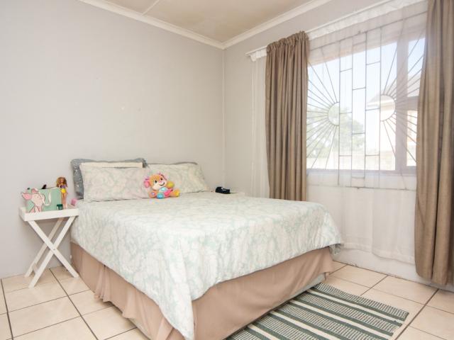 4 Bedroom House For Sale in Braelyn Heights