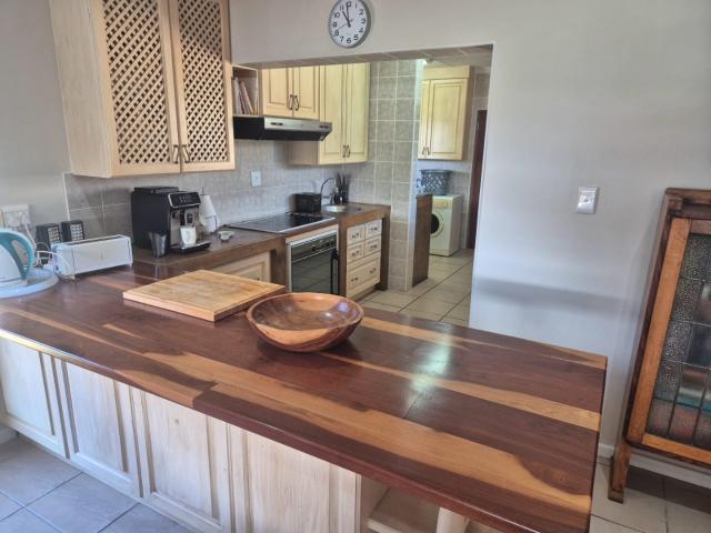 4 Bedroom House For Sale in Gouritsmond