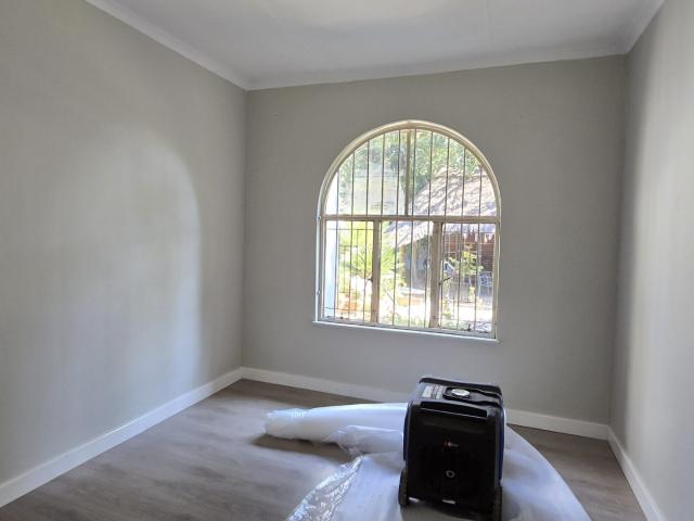 4 Bedroom House For Sale in Garsfontein