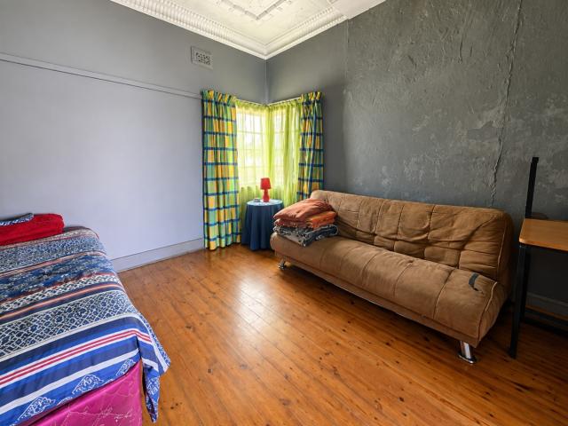 4 Bedroom House For Sale in Geduld