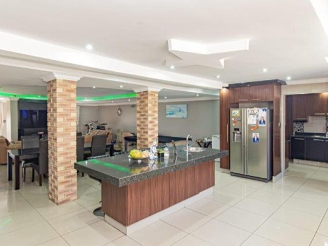 4 Bedroom House For Sale in Germiston Central